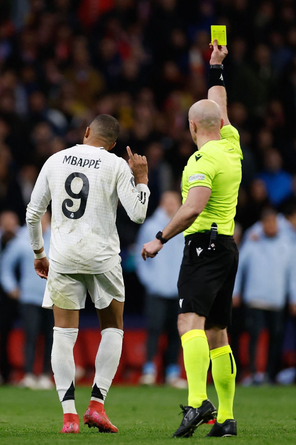 包含皇马3-2险胜马竞，晋级欧冠决赛的词条