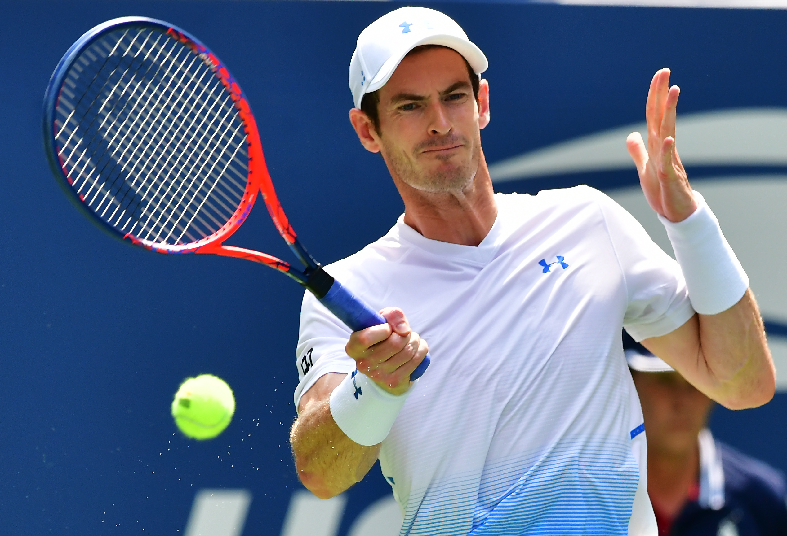 西班牙网球队险胜世界网球队,穆雷惊艳世界的简单介绍 西班牙网球队险胜世界网球队,穆雷惊艳世界的简单介绍